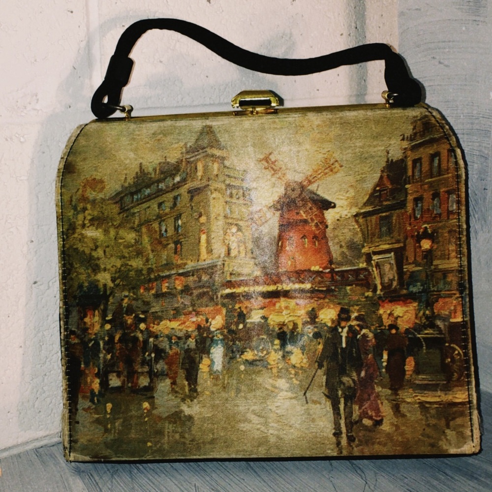 VINTAGE BEAUTIFUL PURSE